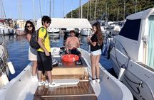 Breakfast and Swim Boat Tour at Sella del Diavolo