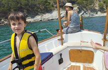 Private Tours by Traditional Boat to Calas with Appetizer