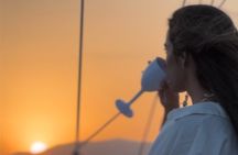 Premium Small-Group Sunset Boat Tour in Palma with Drinks & Tapas