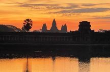 Angkor Sunrise Small Group Tour and Floating Village