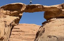 4 Hour Jeep Tour Morning or Sunset Wadi Rum Desert Highlights