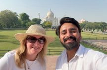 Private Taj Mahal & Agra Tour from Delhi by Car with 5* Lunch