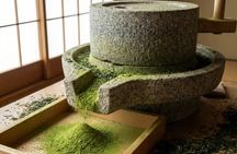 Kyoto Grind Your Own Matcha Tea Ceremony in Arashiyama
