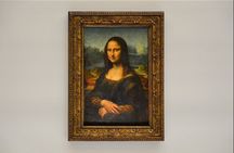 Louvre Museum Guided Tour Semi-Private or Private Options