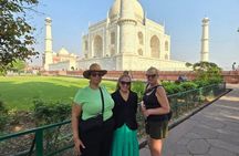 Private Taj Mahal & Agra Tour from Delhi by Car with 5* Lunch
