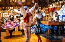 Prague: Folkloric Dinner with Transfer