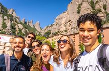 From Barcelona: Half-Day Montserrat, Tapas & Wine Tour