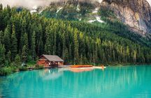 Moraine Lake and Lake Louise Sunrise Serenity Tour