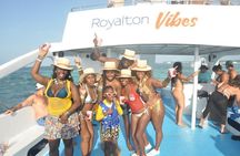 Punta Cana Catamaran Party Boat: Snorkeling, Open Bar & Snacks.