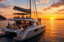 Sunset Luxury Catamaran Cruise with Drinks and Views