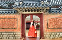 Hanbok in Palace and Traditional Dessert