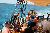 Zadar: Traditional Boat Tour with Unlimited Wine and 3 Stops