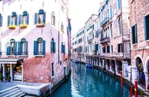 Enjoy A Private Gondola Ride In Venice