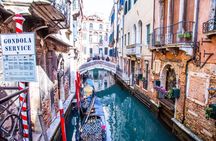 Enjoy A Private Gondola Ride In Venice