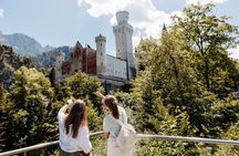 Premium Neuschwanstein Castle and Linderhof VIP Tour from Munich