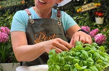 Mortar pesto lesson with World Champion and local Menu