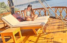 10 Nights and 11 Days Cairo Desert Oasis and Nile Dahabiya Tour