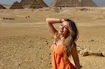 Luxury experience to Giza Pyramids Complex Camel ride and Lunch