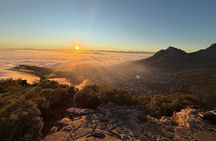 Cape Town: Lion's Head Sunrise or Sunset Hike - Private or Shared