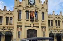 Valencia for Cruisers Tour in Tuk Tuk 2 Hours