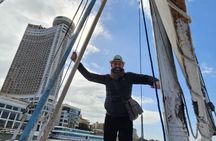 Cairo: Private Luxury Nile Felucca with Meals & Soft Drinks