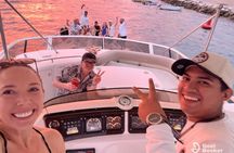 Private Cabo Sunset Yacht Tour: Dinner, Drinks & Arch 1-20 ppl
