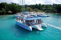 Beach and rafting in beautiful Jamaica