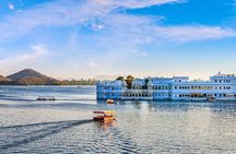 Udaipur: Full Day Private City Tour with Optional Boat Ride