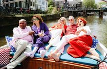 Small Shared Canal Cruise with Local Captain and Hidden Gems