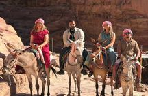 Tour Privado en Español a Petra: Historia y Cultura Nabatea
