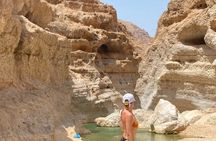 Shared Tour to Wadi Shab Hike, Swim, Cave, Sinkhole & Fins Beach