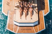 Milos: Private Boat Tour—Kleftiko Sarakiniko Poliegos