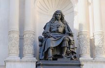 From Concorde to Palais Royal: Scandals of Paris Walking Tour