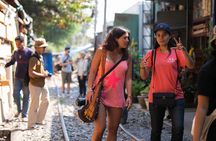 Bangkok Khlong Toei Walking Tour and Jasmine Garland Making