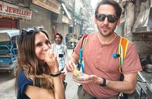 Old Delhi Food Tour: Street Food, Rickshaw & Spice Market