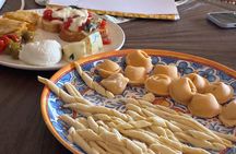 Guided tour of the Ortigia market and traditional cooking class