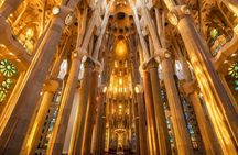 Barcelona: Sagrada Familia Skip-the-Line Guided Tour and Tickets