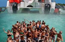 Hip hop party boat Punta Cana Snorkel and Party and Pool