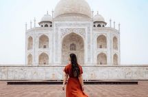 From Delhi: Taj Mahal Sunrise Tour with Breakfast at a 5*Hotel