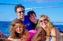 Private Boat Cruise with Snorkel Open Bar and Natural Pool
