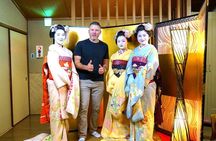 Tokyo: Geisha Meet, Performance, Games & Picture in Shinjuku