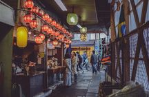 Private Evening Walk in Tokyo with Tower Views and Local Cuisine