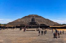 Teotihuacan Pyramids Tour from Mexico City with an Architect