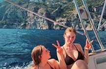 Positano Boat Tour with Swimming & Photography from Amalfi