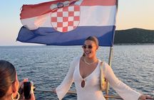 Dubrovnik Boat Party: DJs, Swim, Free Drinks & Club Entry