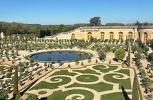 Versailles guided tour Trianon Gardens and entrance to the Castle