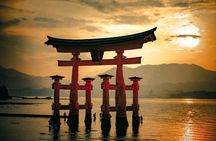 Hiroshima Walking Tour: Peace Memorial Park and Miyajima Island