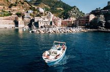 Cinque Terre Sunset Boat Tour Experience with Aperitivo and Swim