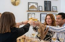 Private Champagne & Gourmet Food Tour in Le Marais