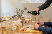 Private Champagne & Gourmet Food Tour in Le Marais